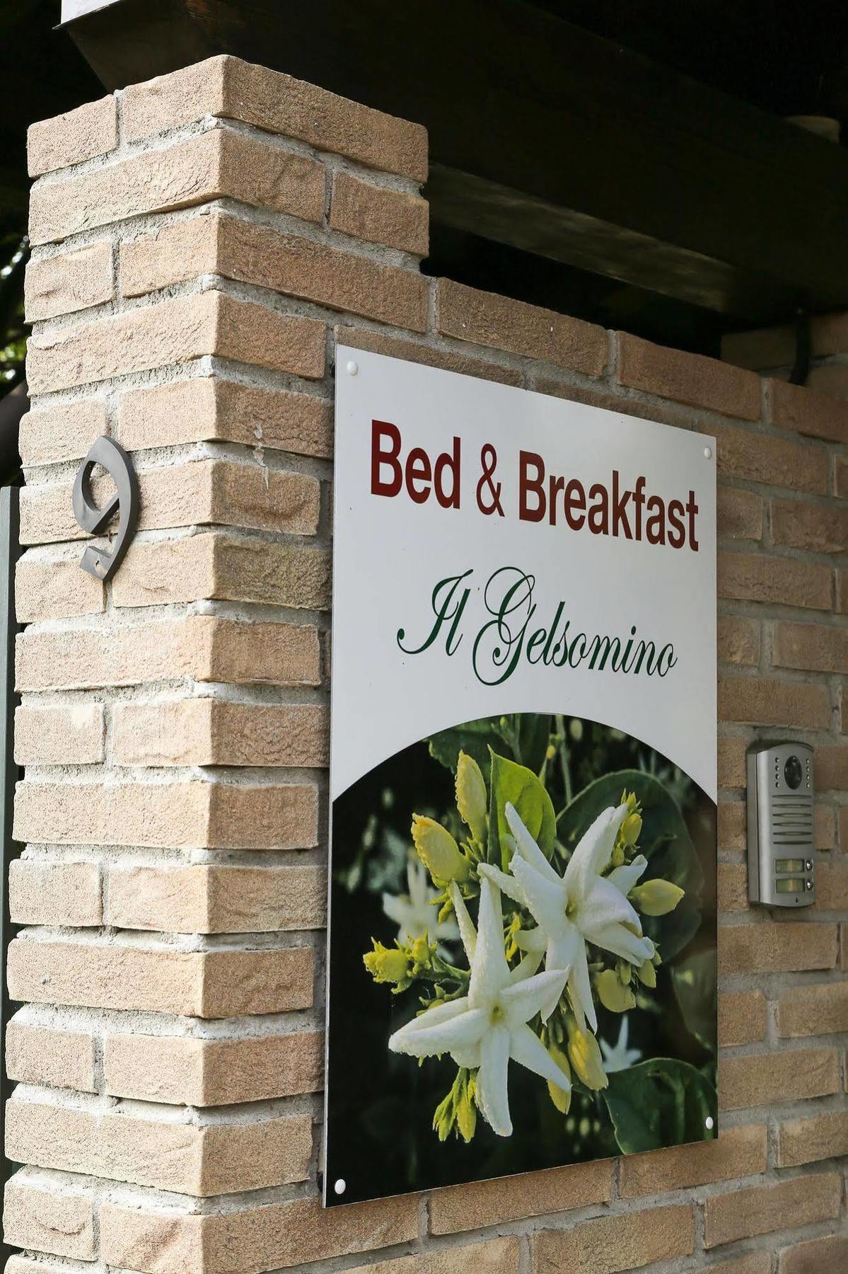 Il Gelsomino Acomodação com café da manhã Ferno Exterior foto